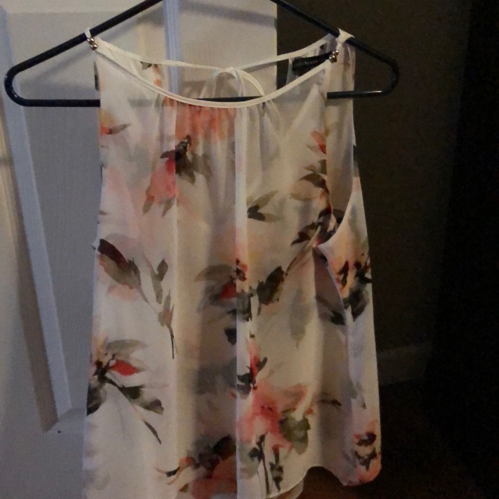 WHBM Pretty shell floral blouse. NWT